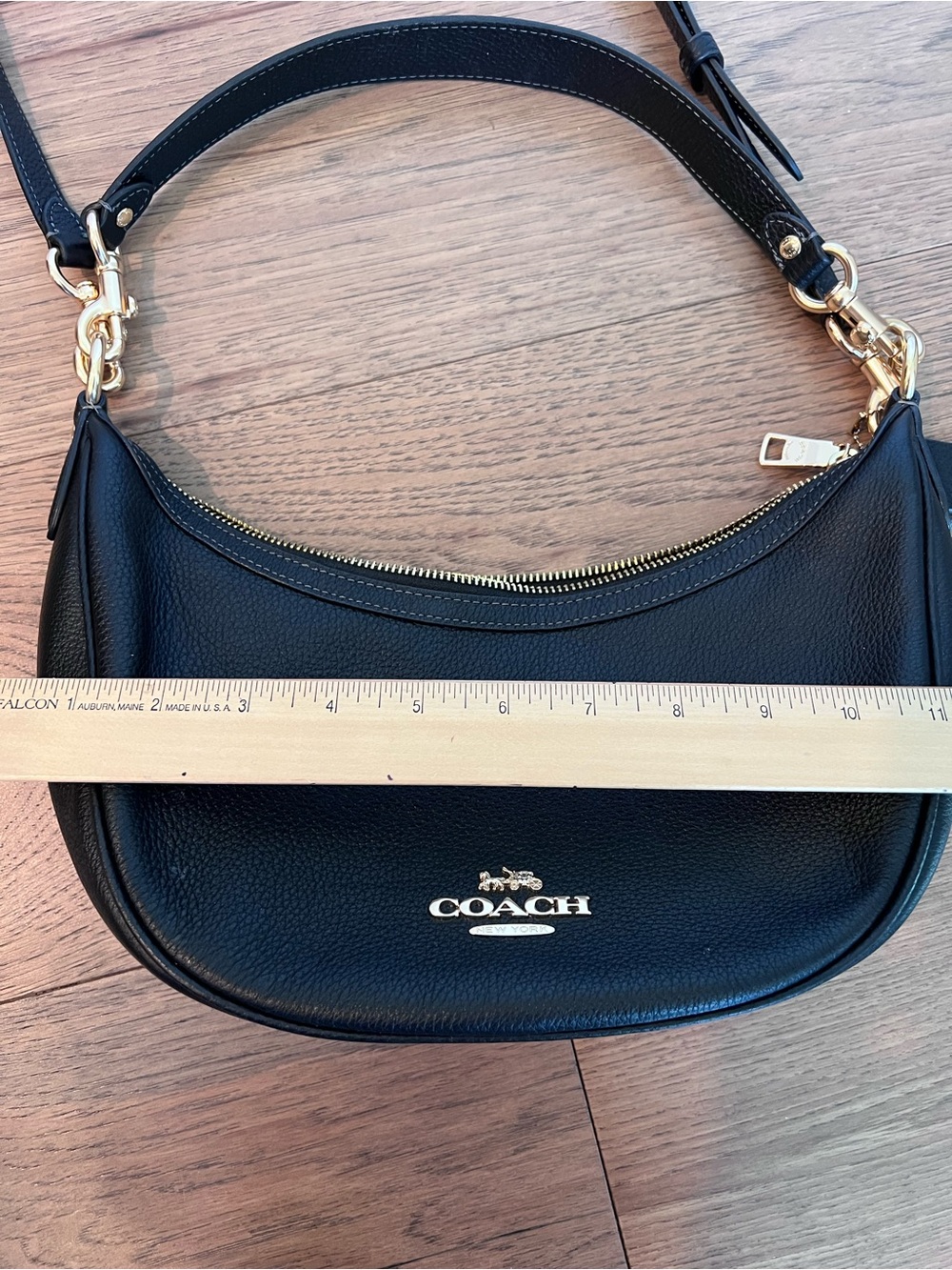 Coach Black Pebbled Leather Crescent Hobo with Gold Hardware Like New - Picture 6 of 7